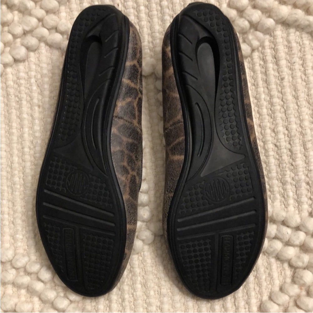 Harmony 783 Brown Giraffe Print Grounding Women's Loafers US 8.5 - Picture 3 of 6
